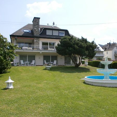 Gaestehaus Lohmann Hotel Bullay Kültér fotó