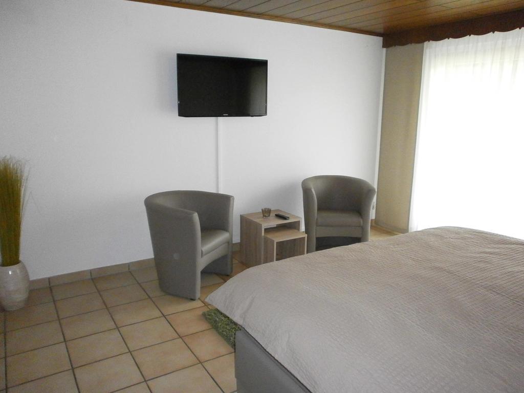 Gaestehaus Lohmann Hotel Bullay Szoba fotó