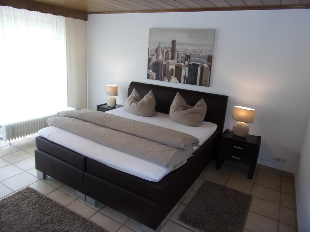 Gaestehaus Lohmann Hotel Bullay Kültér fotó